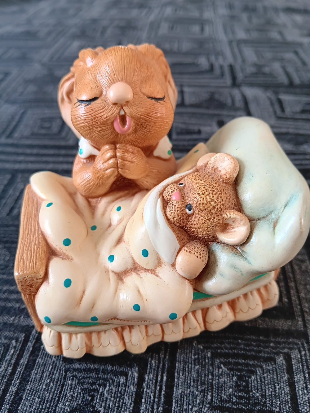 PenDelfin Victoria Bunny